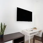 Mediterranea Apartment - Train&Bas Station 1Minwalk * 바리