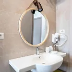 Mediterranea Apartment - Train&Bas Station 1Minwalk 아파트 바리