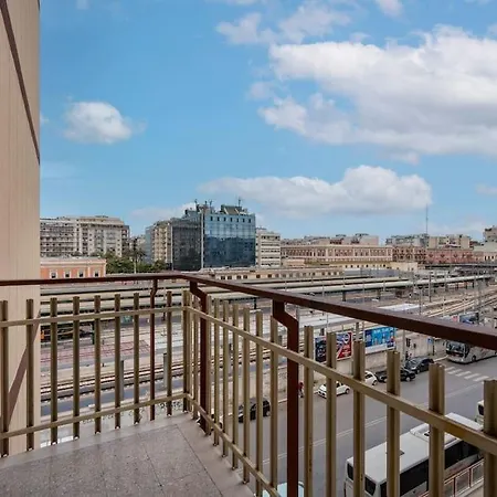 Апартаменти Mediterranea - Train&bas Station 1minwalk *