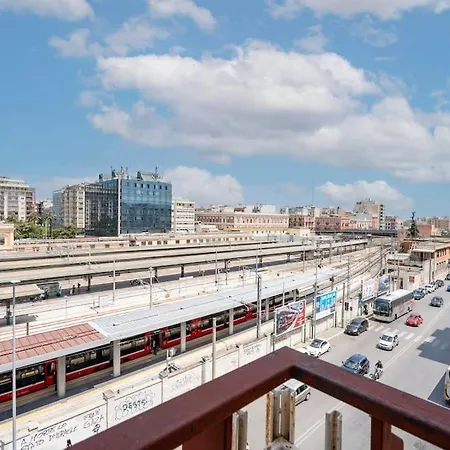 Mediterranea - Train&bas Station 1minwalk Апартаменти